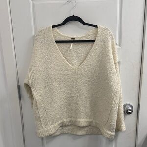 Free People Lofty Boucle Slouchy V-neck Pullover sweater size small Alpaca blend